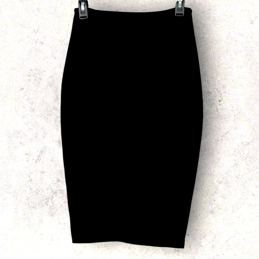 Gracia Ribbed  Black Bandage Midi Skirt Medium